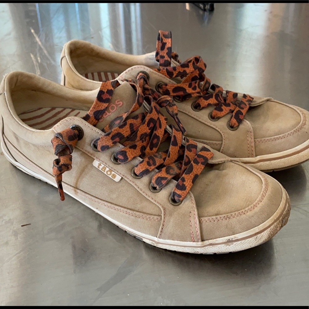 Taos Sneakers